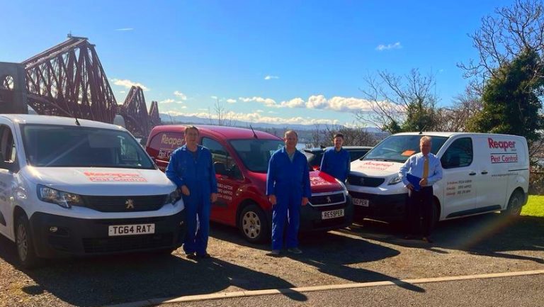 reaper pest control fife full team picture